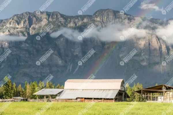 A barn under the rainbow